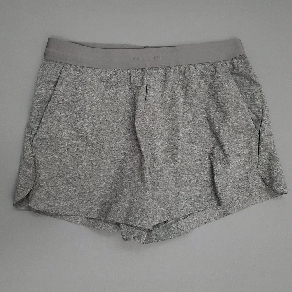 Uniqlo Womens Performance Shorts Heather‎ Gray Dry Stretch Size M 241-413837